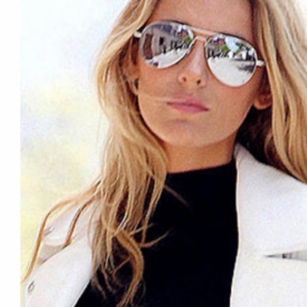 VICTORIA BECKHAM Mirrored Blue Silver Aviator